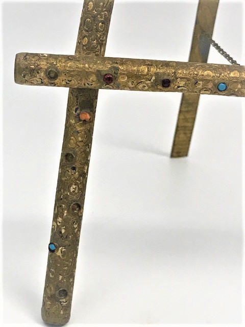 ŞOVALE FORMUNDA PİRİNC RESİM  CERCEVESİ ÜZERİ TAŞ SÜSLEMELİ EL YAPIM 1930