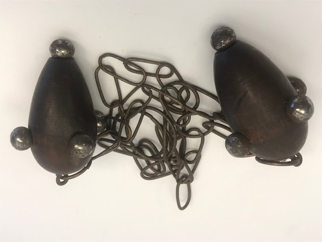 OSMANLI ZİNCİRLİ CİFT GÜRZ CAFERİ TEKKE ZİKİR DE KULLANILAN KAMCI DİNİ OBJE 2 ADET