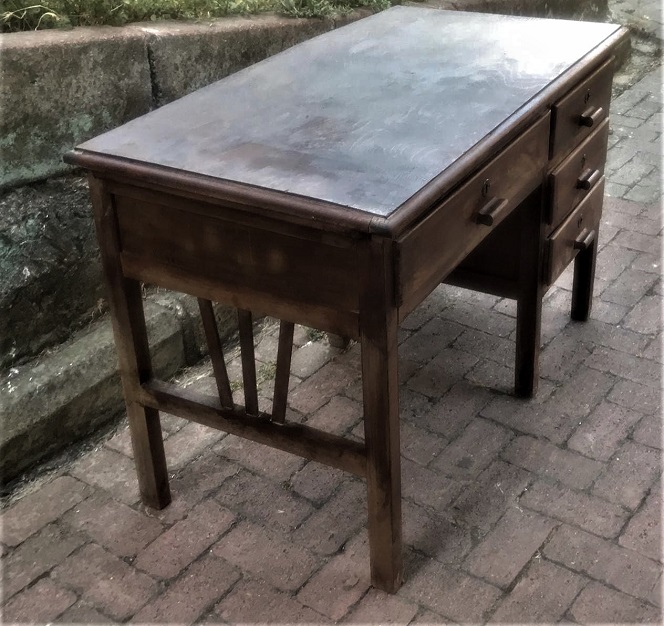 AHŞAP MASİF KAYIN AGACINDAN YAPILMIŞ 1950 YILLAR CALIŞMA MASASI DÖRT CEKMECELİ 