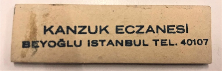 18 AGUSTOS 1945 TARİHLİ BEYOGLU İSTANBUL  KANZUK ECZANESİ KARTON TARTI FİŞİ