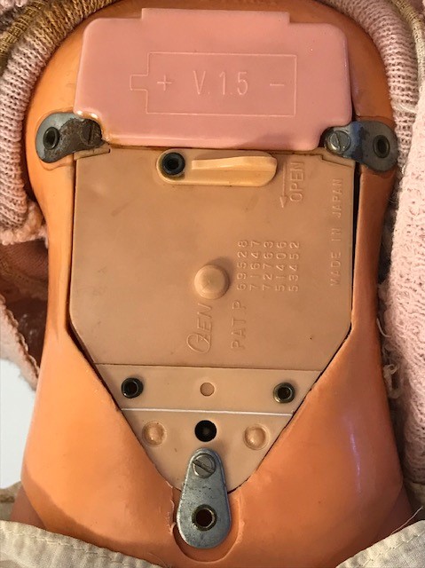 1970 İTALYAN  SEBINO OYUNCAK ELBİSELİ SARIŞIN BEBEK PLAK CALARLI KONUŞAN AGLAYAN GÖZLER HAREKETLİ