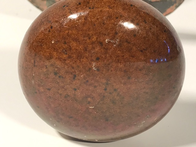 PORSELEN  KAHVERENGİ AYNALI İÇ DIŞ  ARA DEMİRLİ KAPI TOKMAGI 