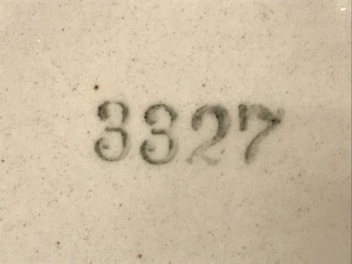 TAŞ TEPSİ YUVARLAK FORMDA GÖBEK CİCEKLİ EL BOYAMA KENARLAR PİRİNC TESTERE EL İŞİ