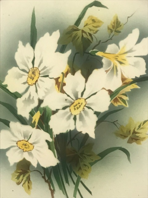 TAŞ TEPSİ YUVARLAK FORMDA GÖBEK CİCEKLİ EL BOYAMA KENARLAR PİRİNC TESTERE EL İŞİ