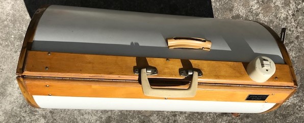 1950 ANTİKA ERA CİFT KAPAKLI MASİF ORTOPEDİ KONTUARI 12 ADET FLEMANLI LAMBA İLE TEDAVİ ALETİ