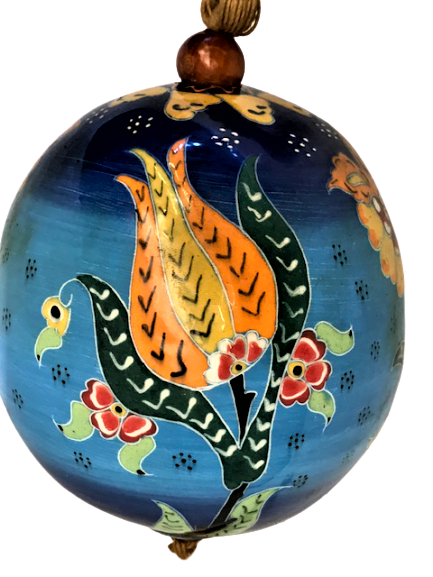 KÜTAHYA SERAMİK ASKI TOPU EL İŞÇİLİKLİ OSMANLI MÖTİFLERLE BEZELİ 