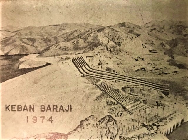 1974 YILINDA KEBAN BARAJI ANISINA DEVLET SU İŞLERİ TARAFINDAN TEKEL TARAFINDAN YAPILAN SIGARA