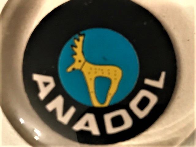 ANADOL ARABA OTO POLİ KARBON ŞEFFAF ANAHTARLIK ÖN TARAF ANADOL LEGOLU DİGER TARAF NAZARLIK 3.5 CM CAPINDA COK TEMİZ 70 Lİ YILLAR