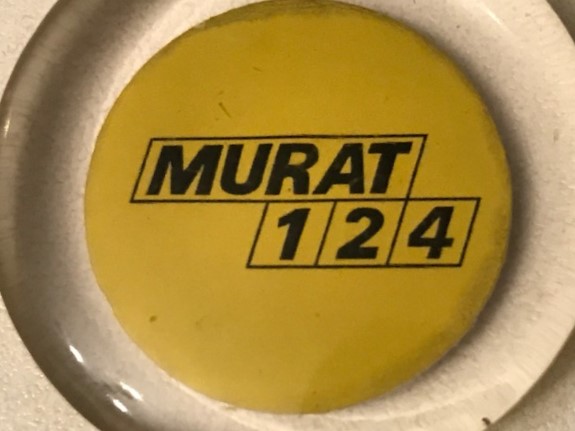 MURAT 124 ARABA OTO POLİ KARBON ŞEFFAF ANAHTARLIK ÖN TARAF MURAT 124 LEGOLU DİGER TARAF NAZARLIK 