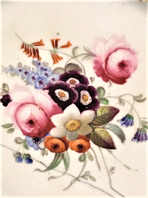 1800 YILLAR SOKAK TAMİRCİLERİNİN TAMİR YAPTIGI DUVAR PORSELEN TABAK