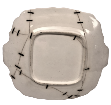 1800 YILLAR SOKAK TAMİRCİLERİNİN TAMİR YAPTIGI EL İŞCİLİKLİ BOYAMALI SERVİS PORSELEN TABAK