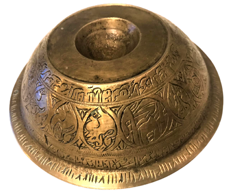 ŞİFA TASI  OSMANLI BRONZ TAS ÜZERİ İÇİ DIŞI HER TARAFI USTA KALEM İŞİ İLE KOMPLE DUALARLA TASAVVUF MOTİFLERLE SÜSLENMİŞ YAZILMIŞ 