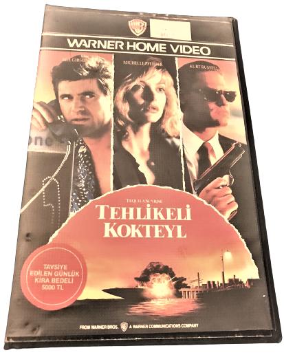 TEHLİKELİ KOKTEYL  WARNER HOME VİDEO VHS VİDEO FİLM KASEDİ 