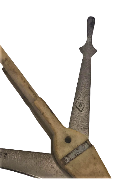 KEFELİ UFAK HASSAS TERAZİ BAKALİT KEFELİ 1 GR 20 GR ARASI TARMA KAPASİTELİ