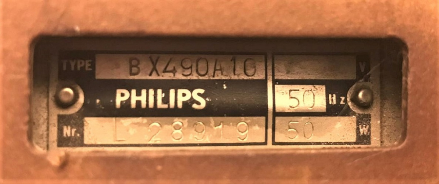 1949  YILLARIN BX490A10 PHILIPS RADYO LAMBALI BAKALİT COK TEMİZ RADIO CALIŞTIGINDA MÜTHİŞ GÖRSELE SAHİPDİR