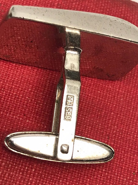 835 DAMGALI RUS GÜMÜŞ 1950 Lİ YILLAR ORJINAL AHŞAP DERİ KAPLI KUTUSUNDA CİFT MANŞET KOL DUGMESİ