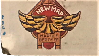 1997 EDİTOR CLOUET CALIŞMASI TENEKE BOMBELİ MOTOCYCLETTE NEW-MAP TEBRİK KART  TENEKE BASLI  TABELA LİSANSLI ORJİNAL ÜRÜNDÜR