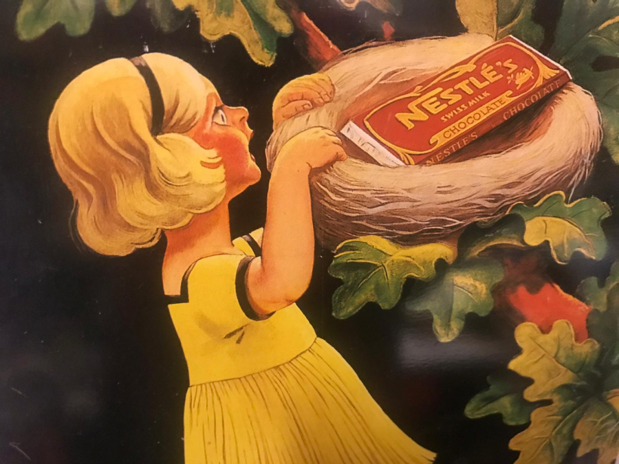 1999 EDİTOR CLOUET CALIŞMASI TENEKE BOMBELİ NESTLE CHOCOLAT TEBRİK KART  TENEKE BASLI  TABELA LİSANSLI ORJİNAL ÜRÜNDÜR