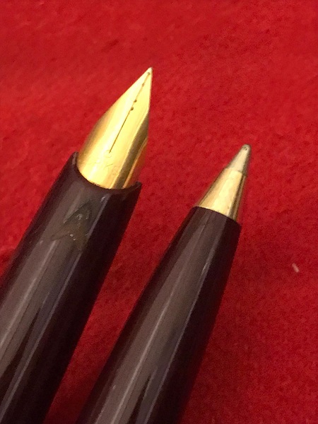 SCRİKSS TAKIM 75 MODEL DOLMA VE TÜKENMEZ KALEM KUTUSUNDA KAHVERENGİ