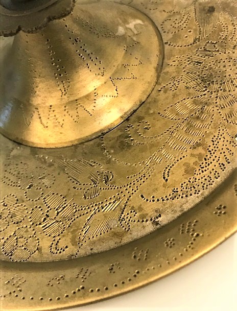 OSMANLI MODELİ KAPAKLI PİRİNC  ALTINDA KÖZ TABLALI ÜZERİ KALEM İŞLEMELİ BUHURDAN 