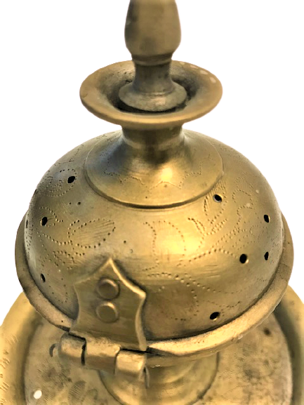 OSMANLI MODELİ KAPAKLI PİRİNC  ALTINDA KÖZ TABLALI ÜZERİ KALEM İŞLEMELİ BUHURDAN 