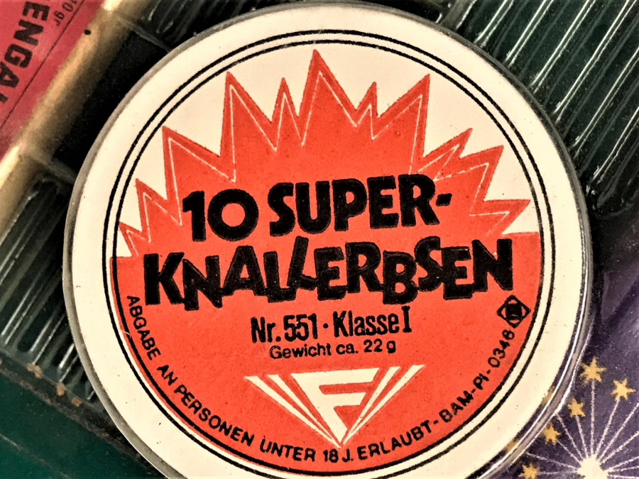 FEUERZAUBER FÜR DİE JUGEND KUTLAMA MAYTAP SETİ FİESTER ATEŞ BÜYÜSÜ GECLİK ATEŞİ 70 Lİ YILLAR