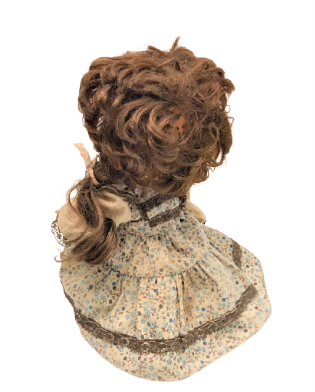 LATARNALI OCEAN TOYS NO 1210 CİZMELİ GÖZLERİ OYNAYAN MÜZİK CALARAK DÖNEN  MEKANİK  BEBEK