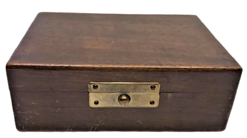 1940 SEYEHAT OYUN SETİ DOMİNO İSKAMBİL KAGIDI CİFT ZAR AHŞAP ORJİNAL KAPAKLI KUTUSUNDA 