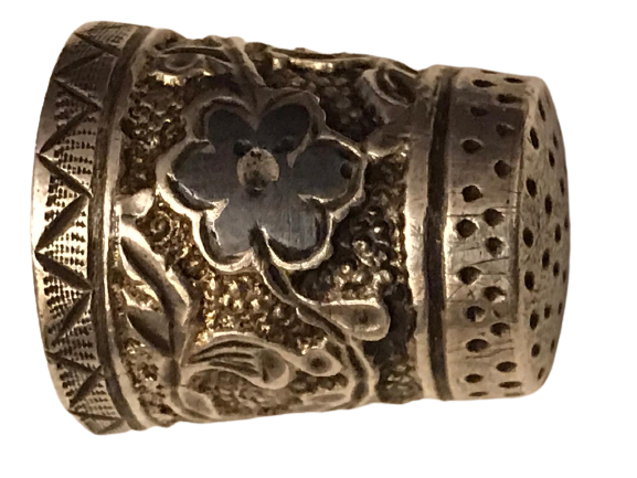 OSMANLI GÜMÜŞ YÜKSÜK ÜZERİ KABARTMA CİCEKLER  İŞLİ SAVATLI MODEL