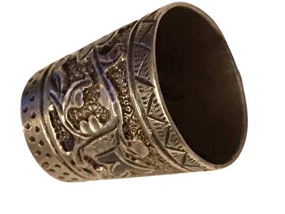 OSMANLI GÜMÜŞ YÜKSÜK ÜZERİ KABARTMA CİCEKLER  İŞLİ SAVATLI MODEL