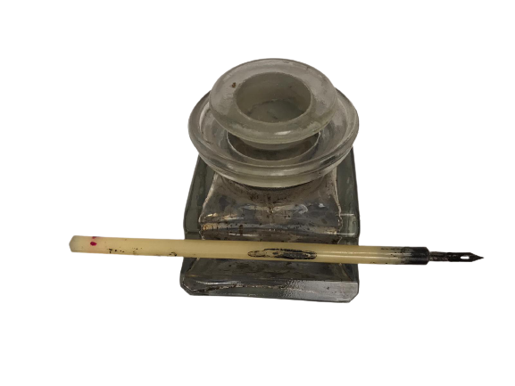 OSMANLI  KAPAKLI MÜREKKEPLİK HOKKA KATALİN DİVİT KALEMİ İLE