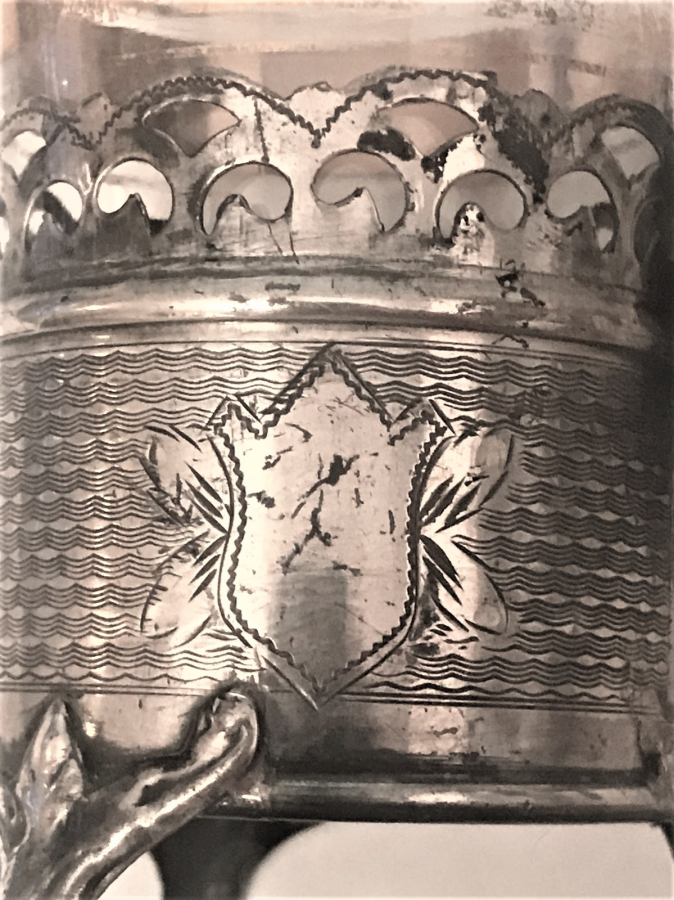 OSMANLI DAMGALI CİFT ISTAKA ÜZERİ KALEM İŞ KENDİ ALTIN  AGIZLI BARDAKLARIYLA