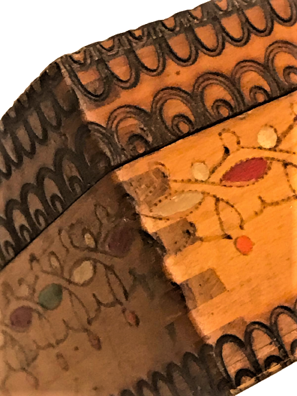 OSMANLI KIRLANGIC GECME EL YAPIM KAPAKLI ÜZERİ GEOMETRİK DESENLİ RENKLİ BOYA AHŞAP DEGERLİ EŞYA KUTUSU