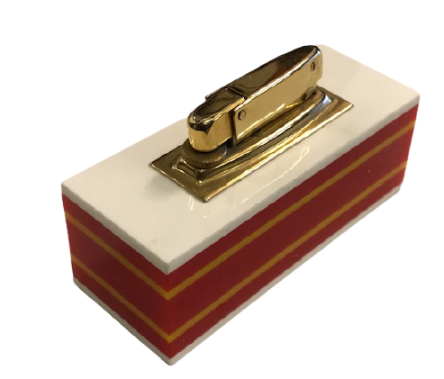 RETRO MASA ÜZERİ DIŞ KISIMLARI FARKLI RENKLERDE KATALİN İÇ METAL GAZLI CAKMAK 