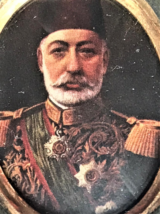 OSMANLI  EL YAPIM KÖK BOYAMA  AHŞAP OVAL CERCEVESİNDE  İCERSİNDE  SULTAN RESAT  RESİMLİ 9.5 X 6.5 CM