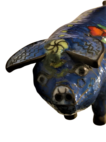 PİRİNC ÜZERİ SICAK MİNE EL BOYAMA MAVİ ÜZERİ CİCEKLİ DOMUZ 