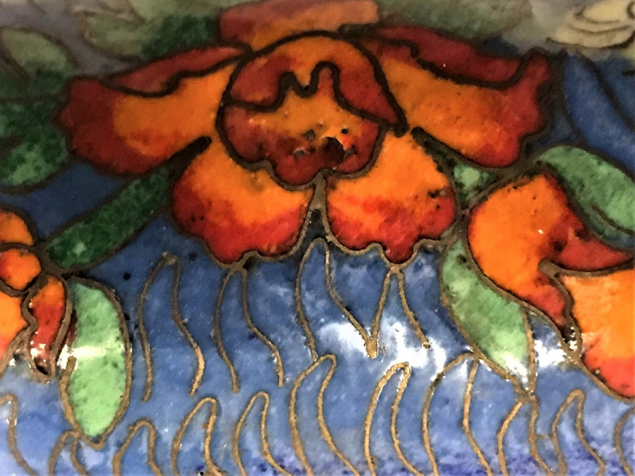 PİRİNC ÜZERİ SICAK MİNE EL BOYAMA MAVİ ÜZERİ CİCEKLİ DOMUZ 