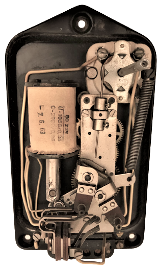 1950 Lİ YILLAR PFN ZAMAN AYARLI MEKANİK BAKALİT KUTULU MERDİVEN ZAMAN ACMA KAPAMA AYDINLATMA OTOMATİGİ