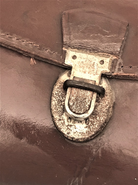 DORTOR  MUAYENE DERİ KİLİTLİ DR  KONTROL CANTASI