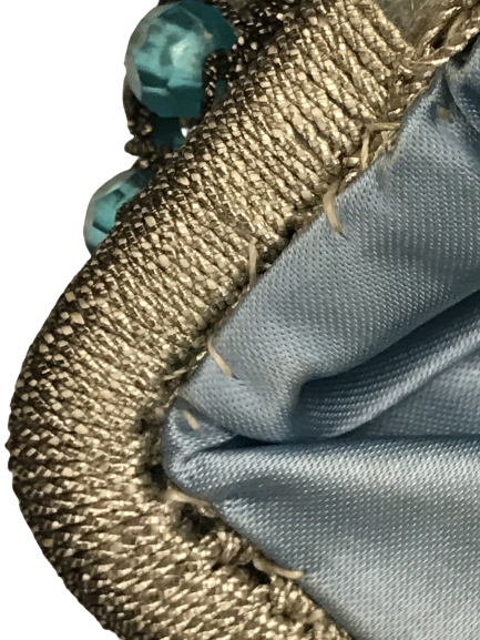 OSMANLI EL YAPIMI İRİ BONCUKLAR VE GÜMÜŞ SİMLERLE SIRALANMIŞ GECE CANTASI