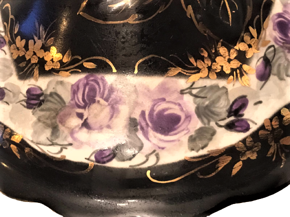 OSMANLI PAZARINA ÖZEL MAYZEN DAMGALI KAPAKLI PORSELEN SAHAN  İKRAMLIK  ÜZERİ EL BOYAMA GÜLLER VE ALTIN CEKMELER