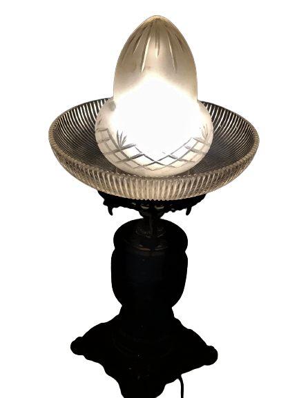 FRANSIZ BAŞ UCU GECE LANBASI PORSELEN GÖVDE BRONZ AYAK KİRISTAL FANUS VE ALT ÜZERİ EL ALTIN CEKME