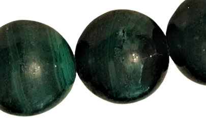 USA DOGAL MALAKİT TAŞI KOLYE 34 YEŞİL RENK  TAŞ  3 ADET ARA GÜMÜŞLER VE KİLİT SİSTEMLİ 52 CM BOYUNDA