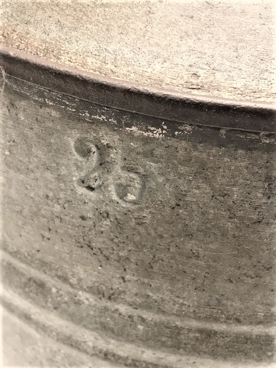 1940 SAKALARIN SU DAGITIMINDA KULLANDIGI 25 LİTRELİK GALVANİZ SU GALONU