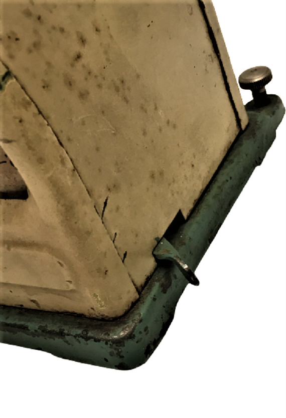 1950 İNGİLİZ 10 KG TARTABİLEN MEKANİK KEFELİ KOPLE METAL İBRELİ KADRANLI TERAZİ