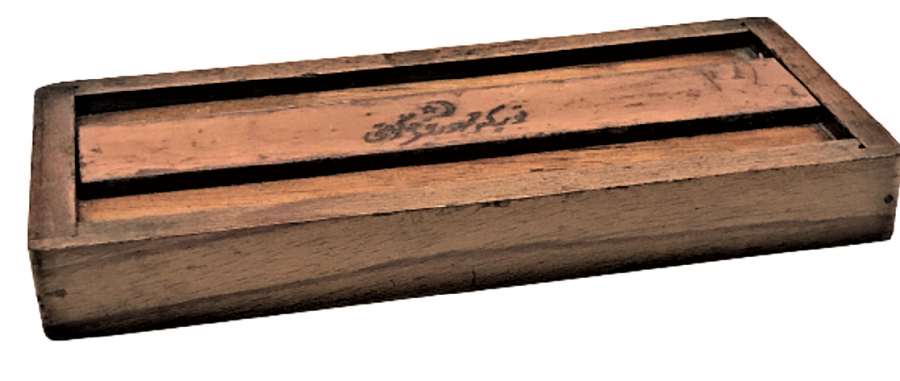 OSMANLI TÜRKİYE CÜMHURİYETİ YAZILI SÜRGÜLÜ KAPAKLI AHŞAP KALEM KUTUSU 