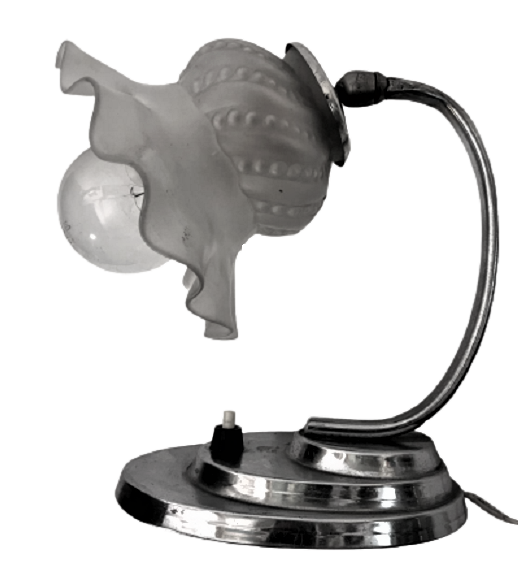 BEYAZ MARUL CAMLI METAL KROM  AYAKLI MASA ÜZERİ  LAMBA AYAK KISMINDA ACMA KAPAMA ANAHTARLI