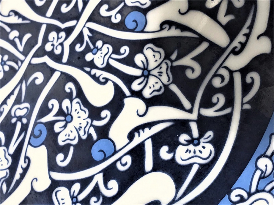 AMOKLOVIN BID EL BOYAMA PORSELEN TABAK DEVA İLAC SAN GURAL PORSELEN TARAFINDAN YAPILMIŞ