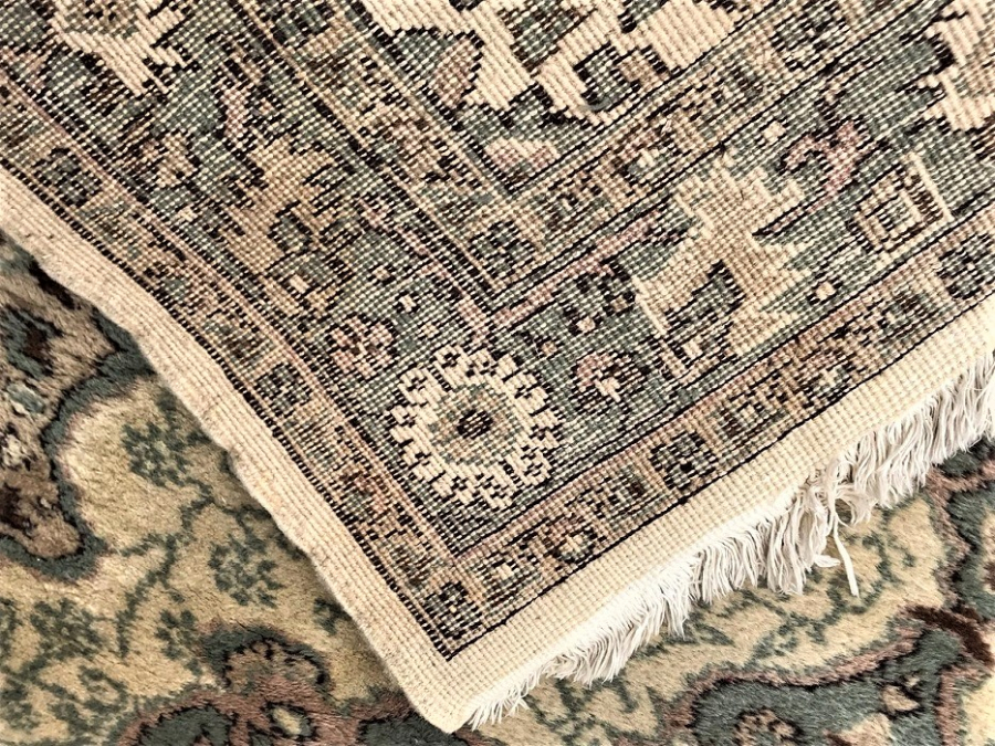 ISPARTA  SAF YÜN KOK BOYA  EL DOKUMA ORTASI GÖBEKLİ  SACAKLI 5.5 METREKARE HALI