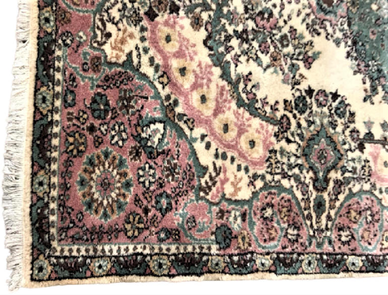 ISPARTA SAF YÜN KÖK BOYA EL DOKUMA ORTASI GÖBEKLİ  SACAKLI 5.5 METREKARE HALI